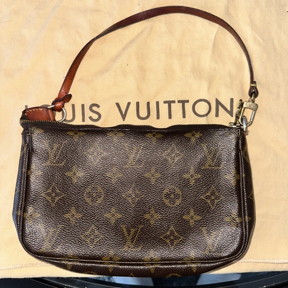 Vintage Louise Vuitton Monogram Pochette purse - Picture 2 of 7